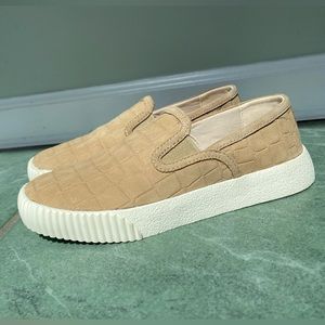 Vince Camuto Slip-on Sneakers